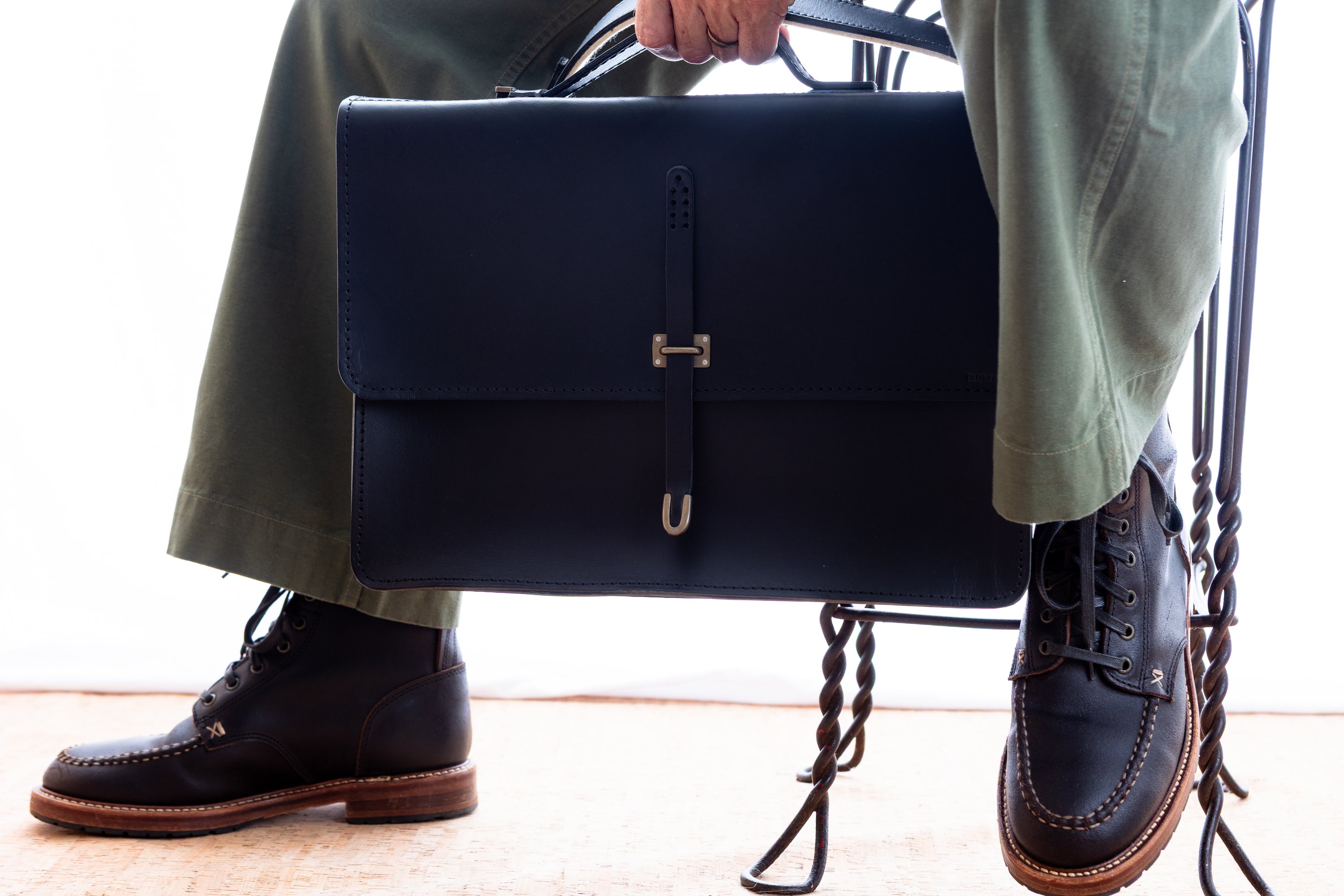No. 486 15" Schoolboy Satchel, Black